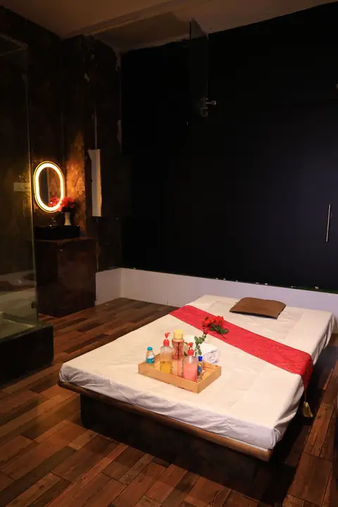Premium spacious massage room with vanity mirror